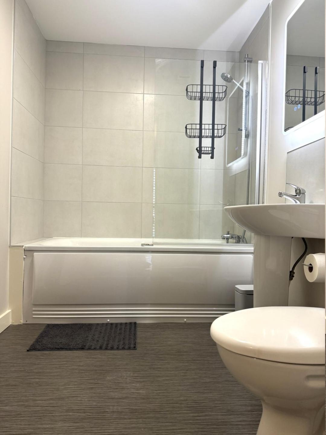 Central Belfast Apartments Sandford 外观 照片