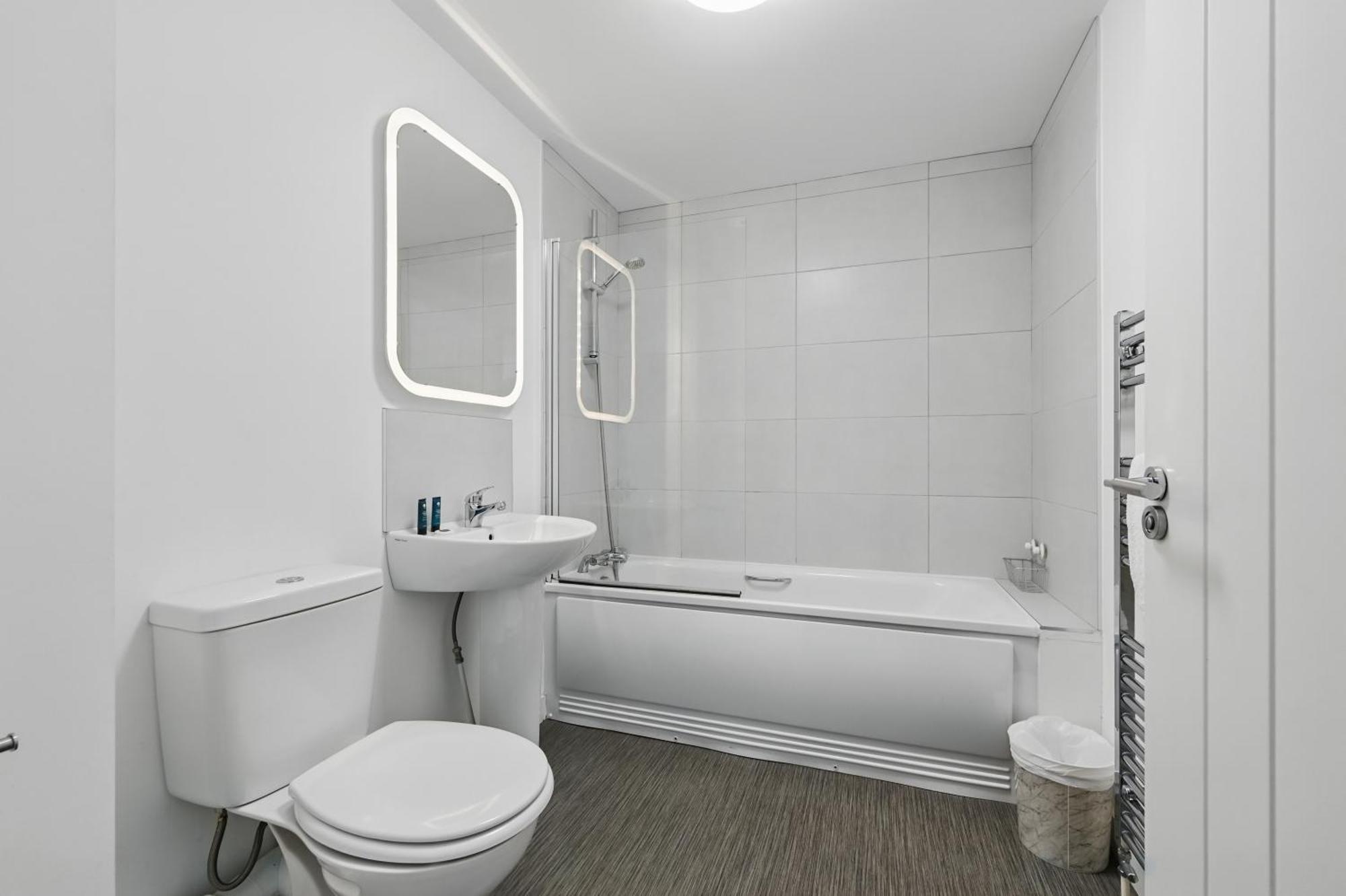 Central Belfast Apartments Sandford 外观 照片